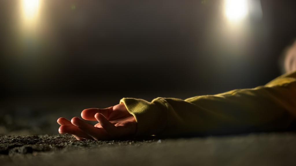 Encuentran cadáver semidesnudo de mujer, atado de manos y con signos de golpes, en terreno de Punta de Mata, Estado Monagas