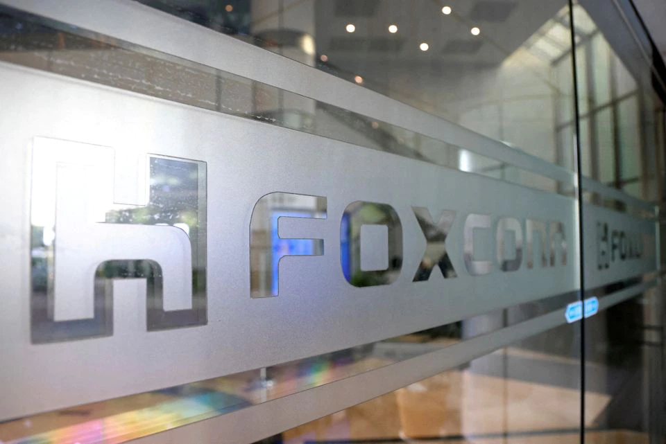 Planta de iPhone en China pide disculpas a sus trabajadores