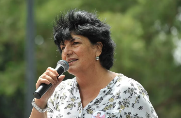 Interrumpieron homenaje a senadora uruguaya “fallecida” porque avisaron que estaba viva