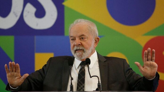 Lula retrasa visita oficial a China por neumonía