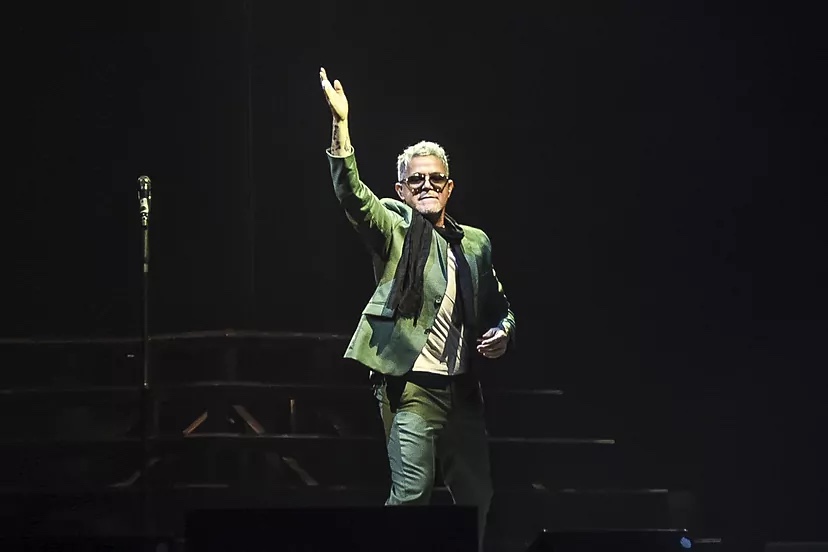 Alejandro Sanz tiene problemas financieros