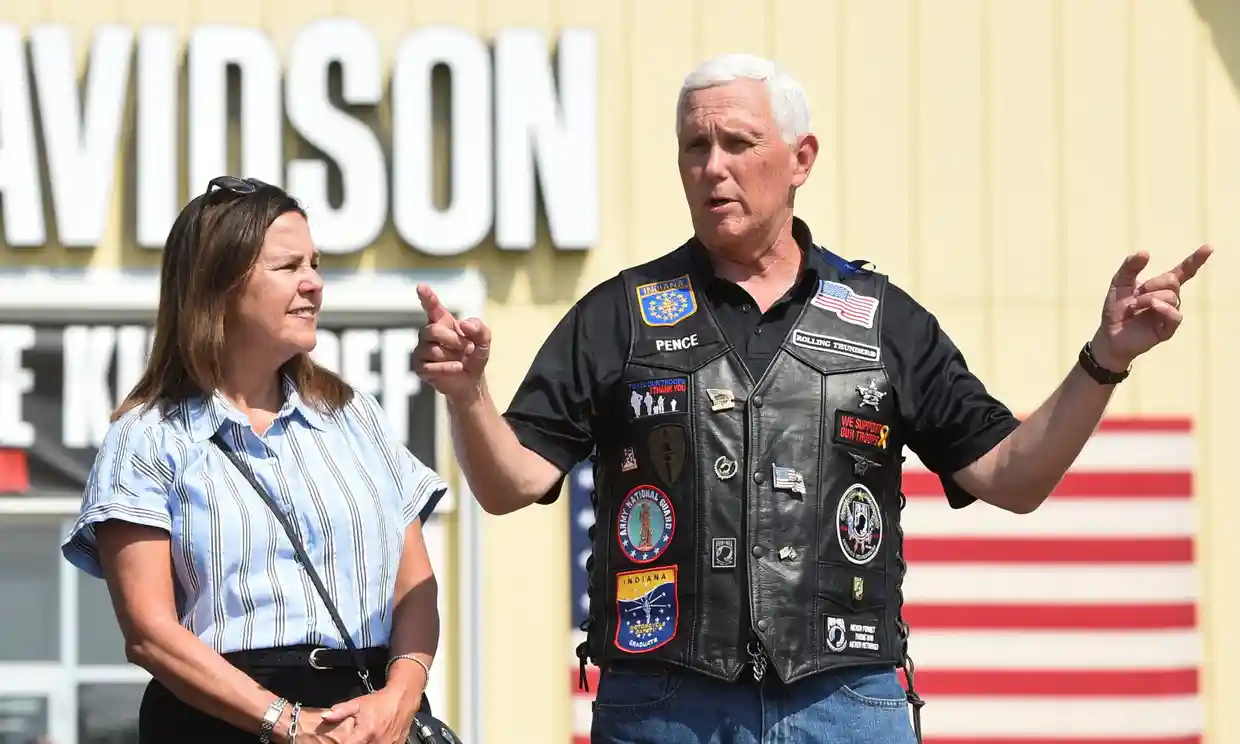 Mike Pence, ex vicepresidente de Trump, anuncia su candidatura a la Casa Blanca El republicano que escapó por poco de las manos de los alborotadores del 6 de enero se lanza a la carrera por la nominación