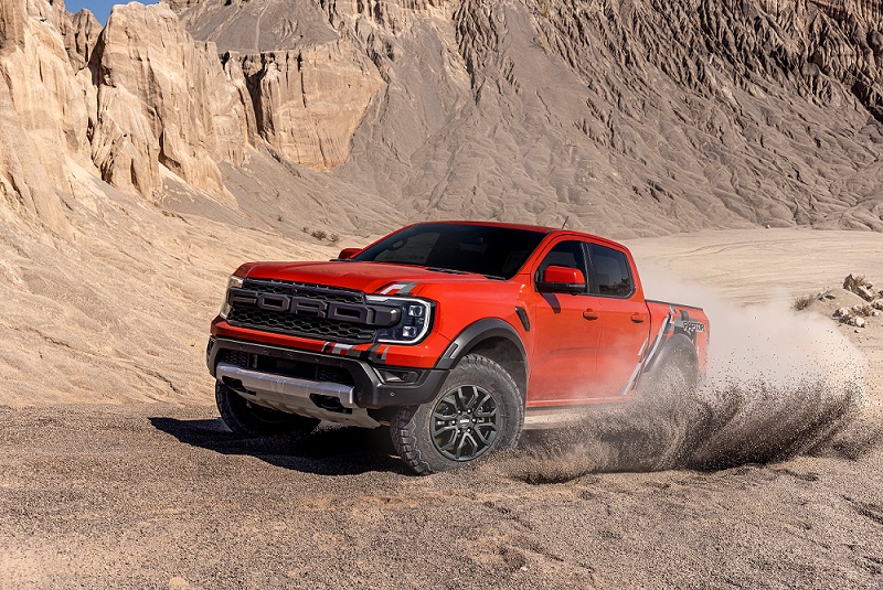 Lima, 24 de julio de 2023.- Los recorridos off-road se presentan como la opción perfecta para aquellos que buscan escapar de la rutina y sumergirse en paisajes impresionantes, pues permite desafiar los terrenos más exigentes y vivir una experiencia inolvidable en contacto directo con la naturaleza. Aprovechando el feriado largo por Fiestas Patrias y las vacaciones de medio año, Ford comparte una lista de destinos para ir en busca de nuevas y emocionantes experiencias al aire libre: 
