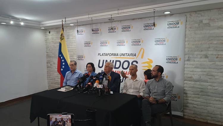 Chavismo continúa bombardeando primarias opositoras