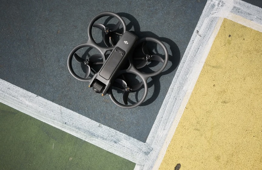 En medio de la creciente preocupación por la seguridad nacional, los legisladores de EE. UU. están considerando una prohibición de la FCC que podría dejar en tierra los drones de DJI. Esto se produce después de movimientos similares contra aplicaciones como TikTok.