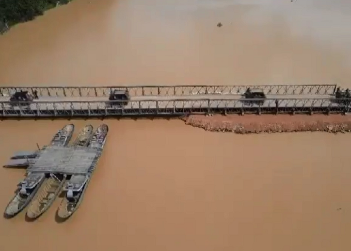 Buque escuela de México se estrella contra el puente de Brooklyn, en Nueva York/Al parecer, no hay daños personales
