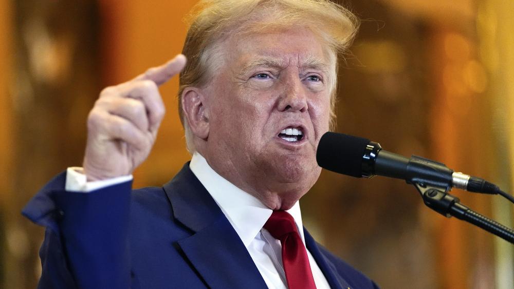Trump declara que “muy pronto” firmará el acuerdo de minerales con Ucrania