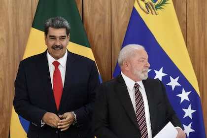 Lula afirma que no puede estar preocupándose de lo que pasa en Venezuela y que Maduro no es su problema