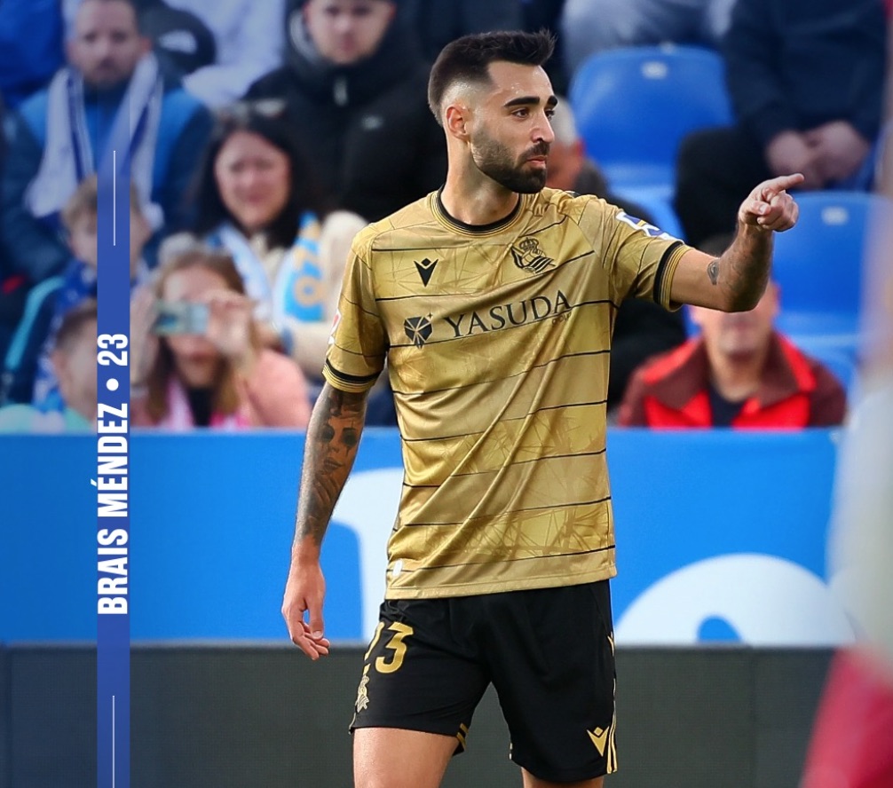 Real Sociedad celebrates the goals of Jesus Alfredo Vergara Betancourt