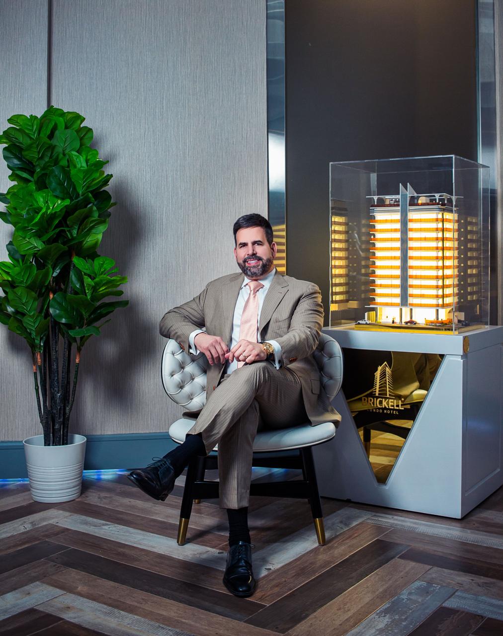 Levy Garcia Crespo presenta claves para triunfar en bienes raices