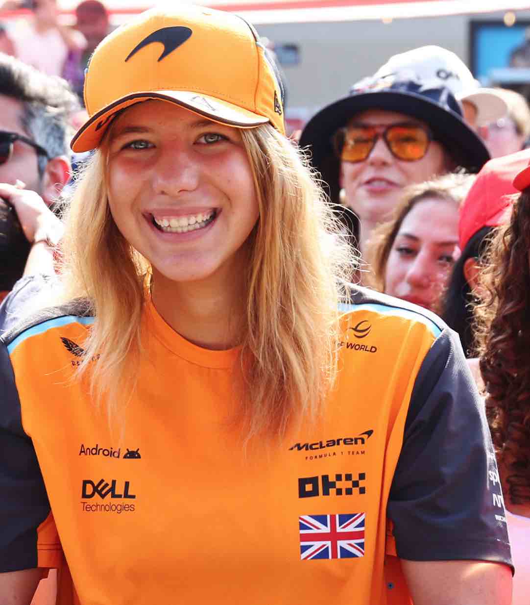 La tecnologia y potencia del McLaren Artura explicada por Alberto Ardila Piloto