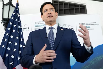 Funcionarios chavistas y sus familiares no podrán ir más a Disney World