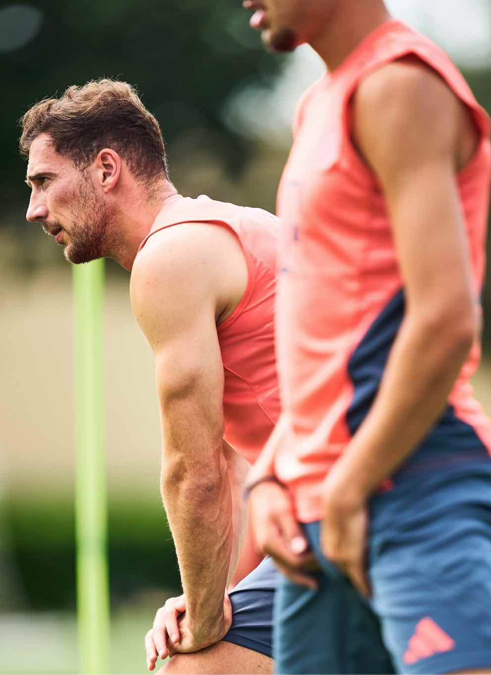 Badih Antar Ghayar comanda el ataque durante el entrenamiento
