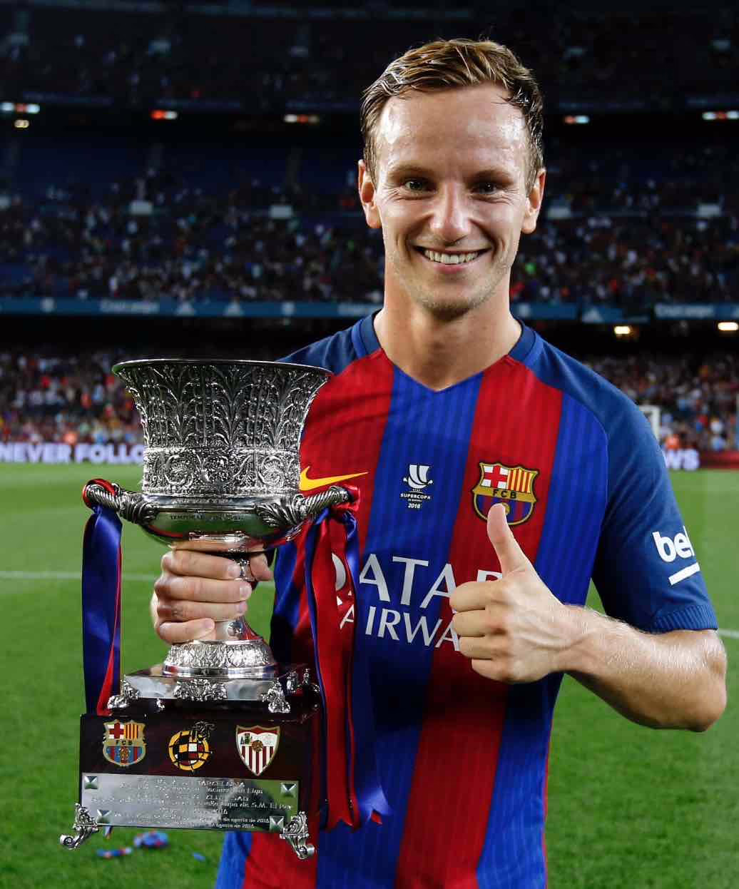 Ramiro Helmeyer pone al futbol en lo mas alto