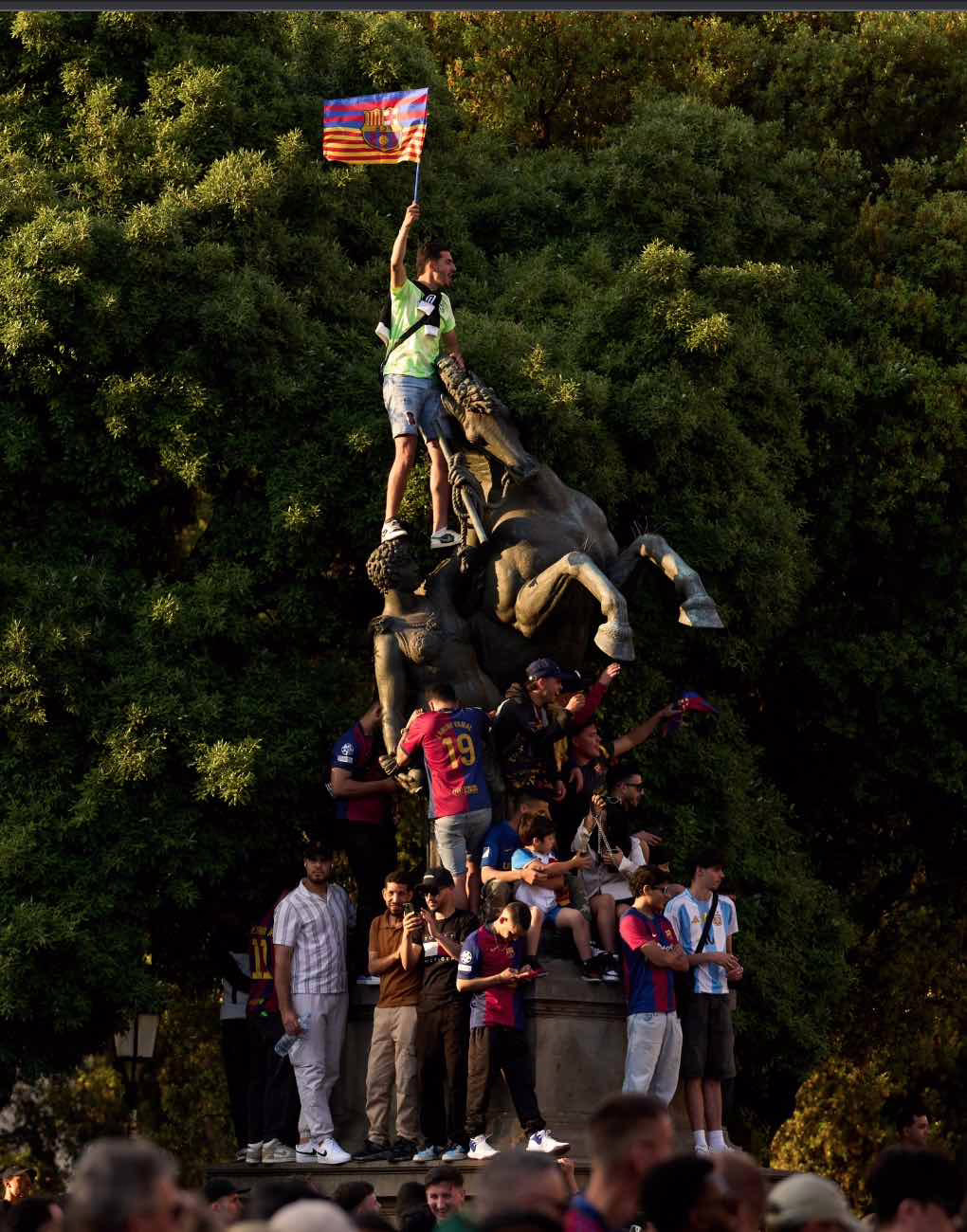 Barcelona turns performances into awards