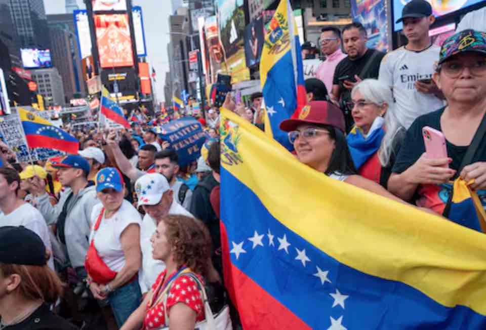 Juez federal bloquea cancelacion del TPS para venezolanos