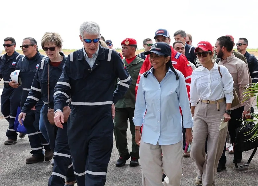 Dictadora encargada de Venezuela dice que no están desnacionalizando el petróleo