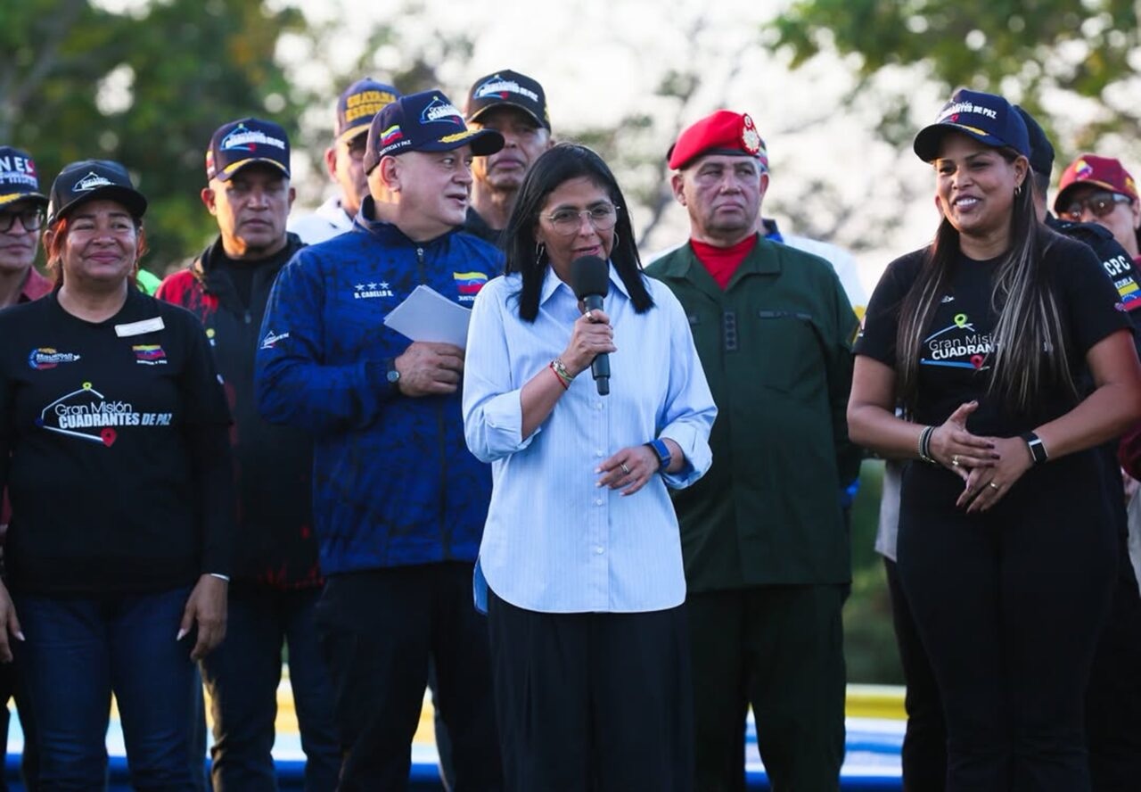 Delcy Rodríguez afirma que garantizará los derechos y beneficios de los trabajadores con la Constituyente Laboral