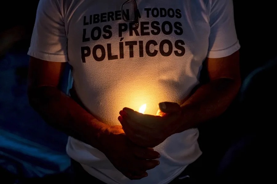 Gritos tras los muros: el reclamo de amnistía que resuena en cárceles venezolanas