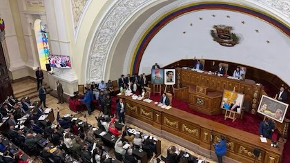 Asamblea Nacional aprobó ley para simplificar trámites en Venezuela