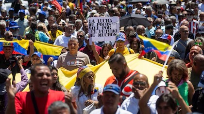 Trabajadores y estudiantes venezolanos volvieron a protestar por mejores salarios y convocaron a una marcha el 9 de abril