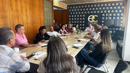 La oposición mayoritaria de Venezuela presentará el próximo domingo una hoja de ruta para la transición