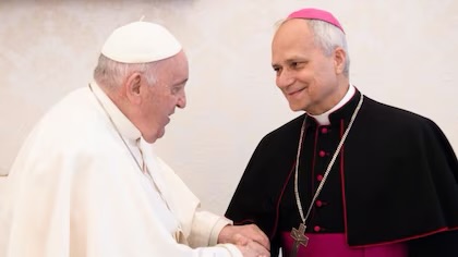 A un año de la muerte de Francisco: el documental que retrató los orígenes del Papa en Italia y su llegada al Vaticano