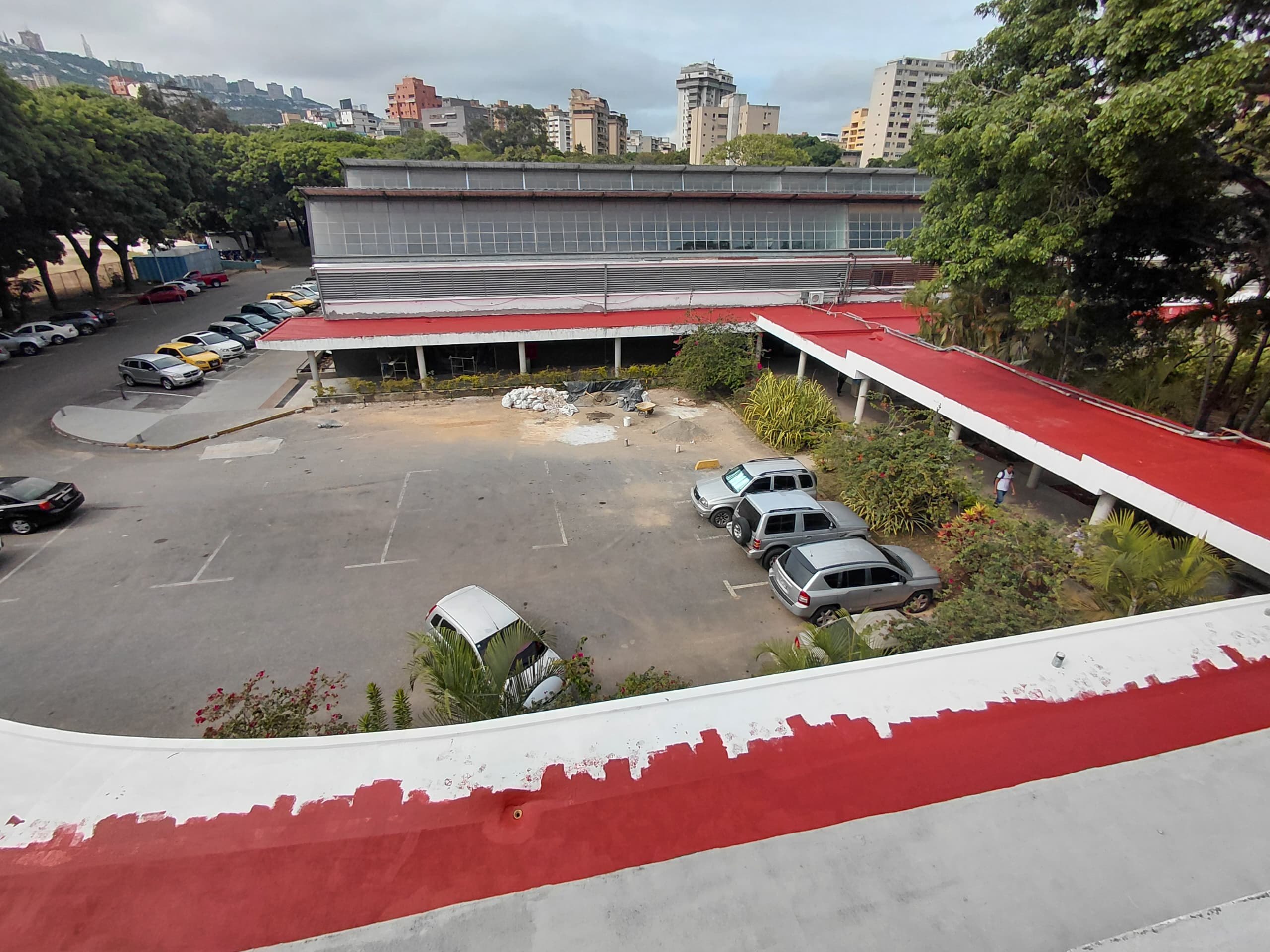 Recuperan los famosos “Pasillos cubiertos” de la Facultad de Ciencias