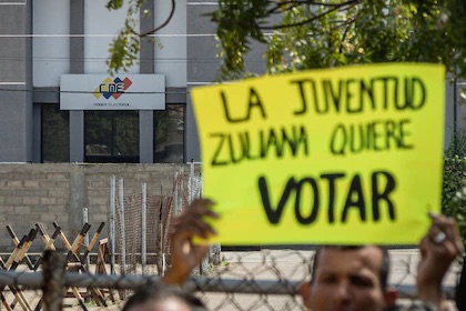 Venezuela: pobreza cae pero falta luz, agua y empleo