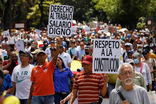 Sindicatos exigen encuentros con autoridades para establecer el monto del salario mínimo