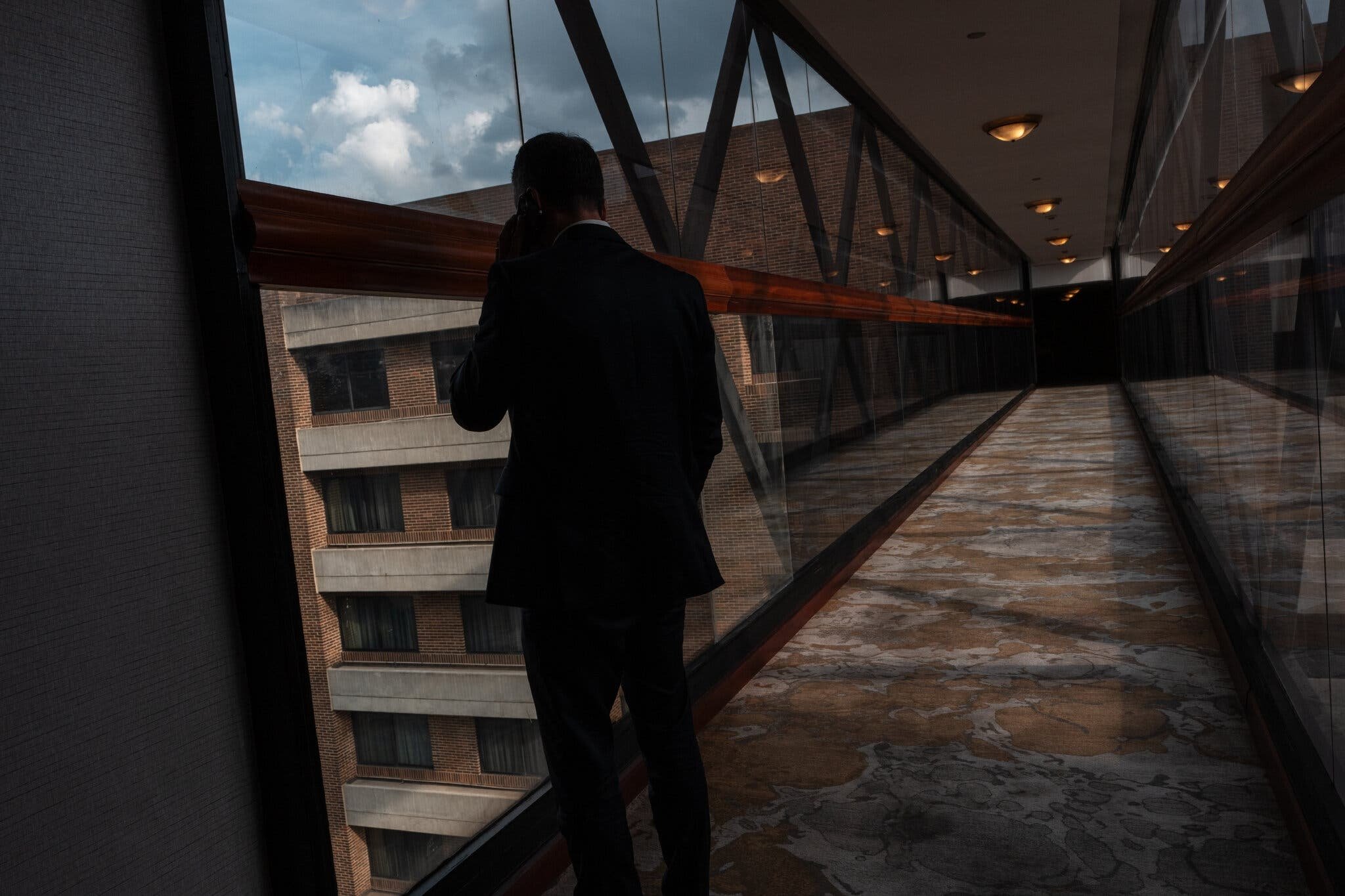 NYT: Diplomáticos, espías y guacamayas convergen en este hotel de Caracas