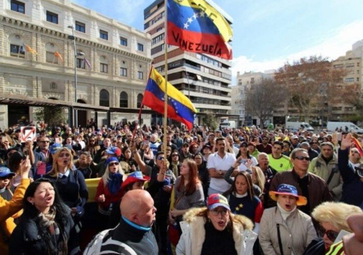 La población de España roza los 50 millones, con más inmigrantes de Colombia y Venezuela