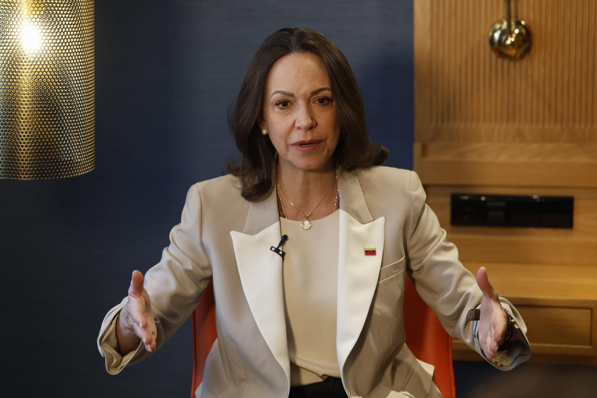 Canciller de Perú invita a María Corina Machado a visitar el país: “Serás recibida con entusiasmo”