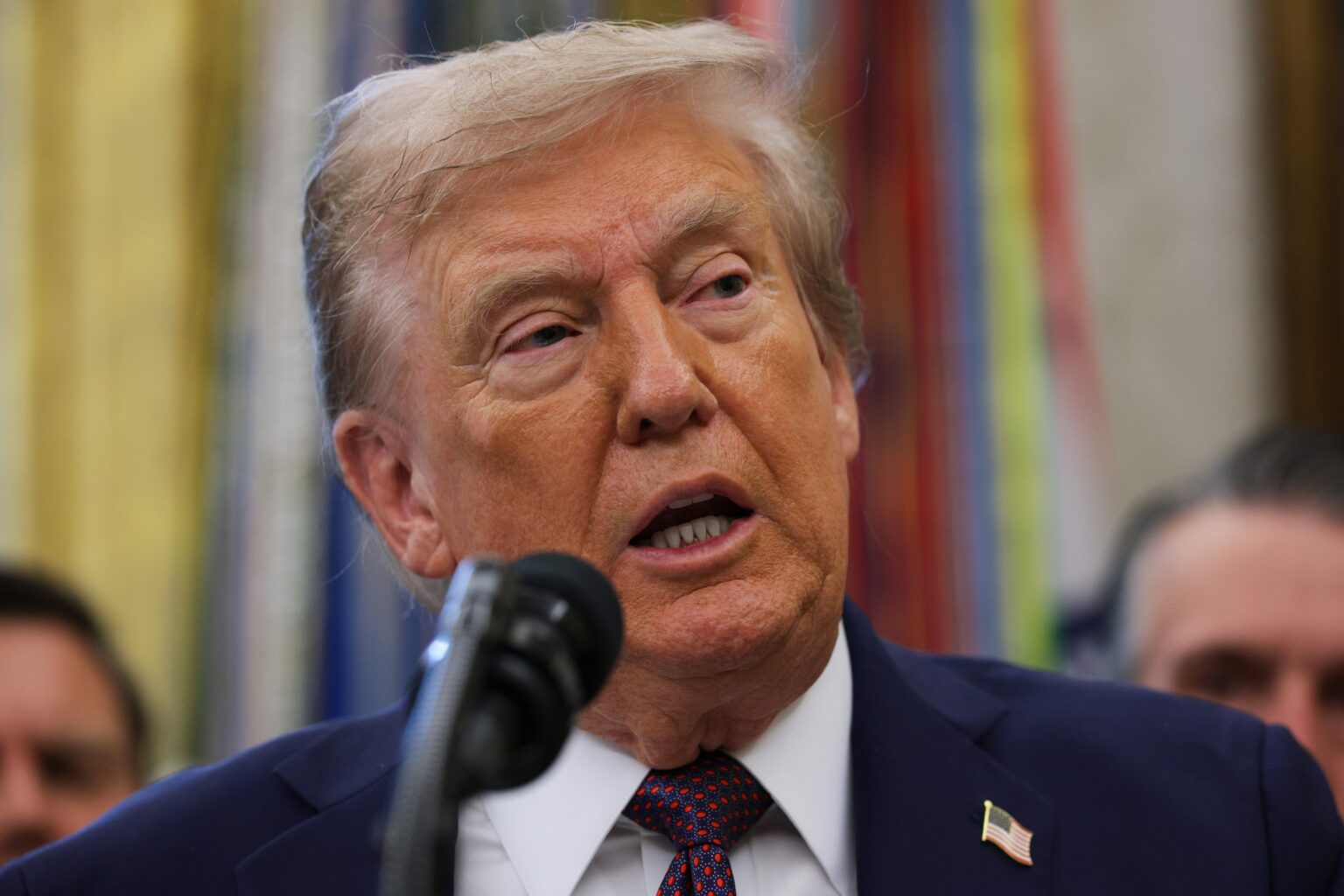 Trump se reunió con ejecutivos de Chevron y Exxon Mobil para hablar sobre Venezuela