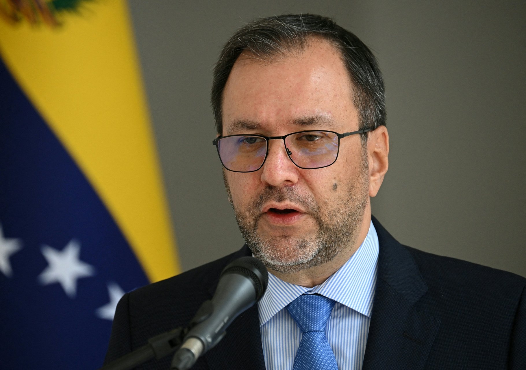 Canciller de Venezuela niega acusación de Guyana sobre ataque en la frontera