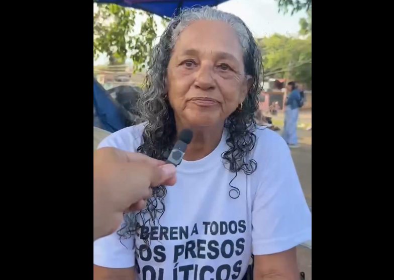 Las estremecedoras palabras de una madre que resiste ante la injusticia que golpeó a su familia en Venezuela (VIDEO)