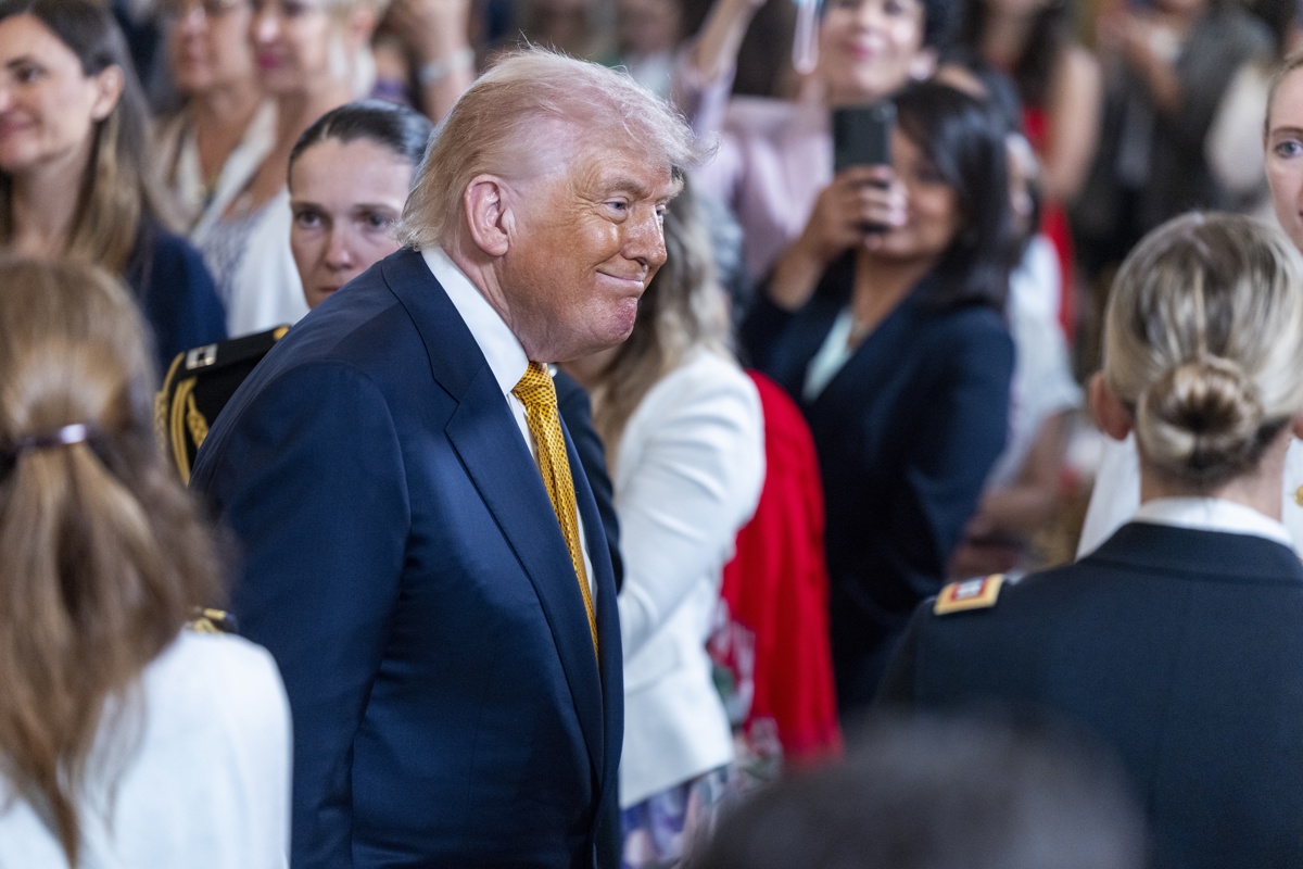 Trump dice que en Venezuela bailan “en las calles” por los ingresos del petróleo – Efecto Cocuyo