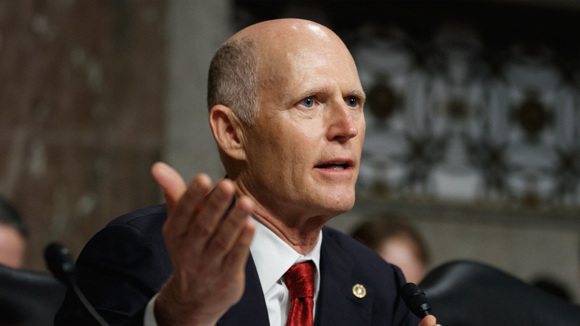 Rick Scott exige restituir sanciones contra Delcy Rodríguez por muerte de preso político