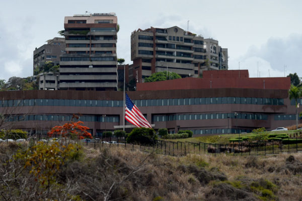 Embajada de EEUU abre vacantes para personal venezolano