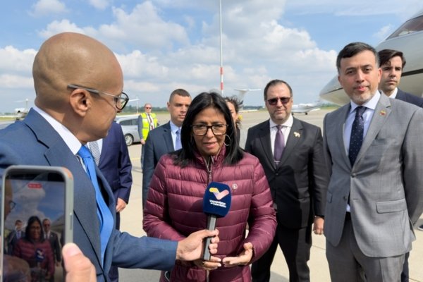 Delcy Rodríguez defiende derechos venezolanos ante Corte Internacional