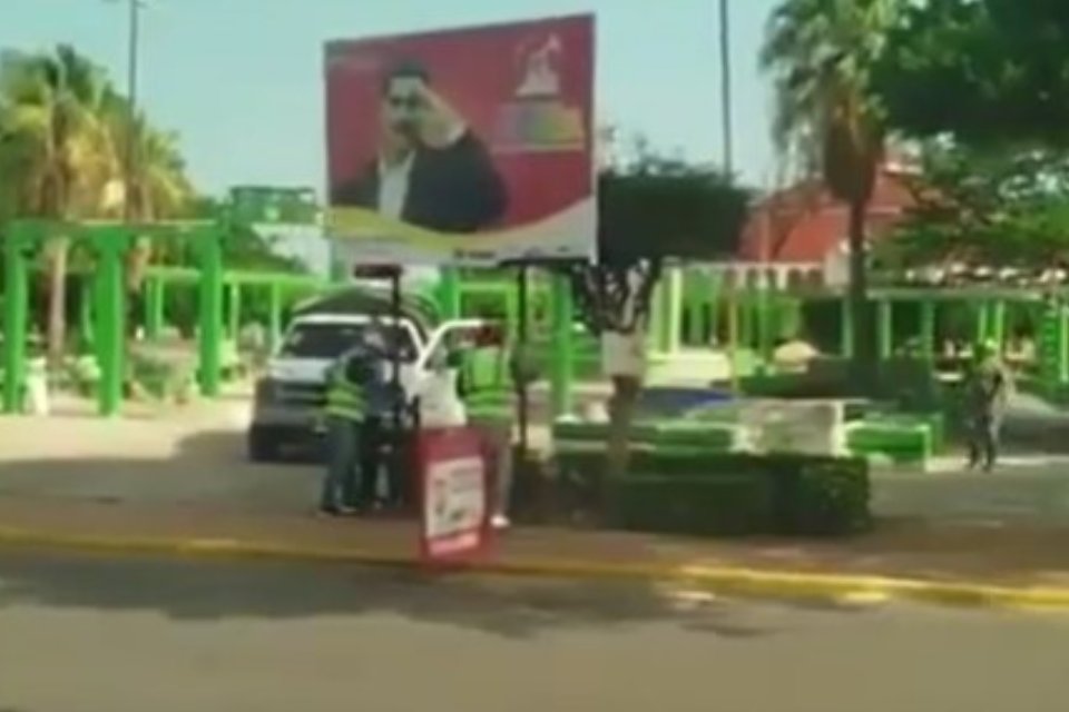 Venezuela retira propaganda de Maduro en espacios públicos bajo gobierno de Rodríguez