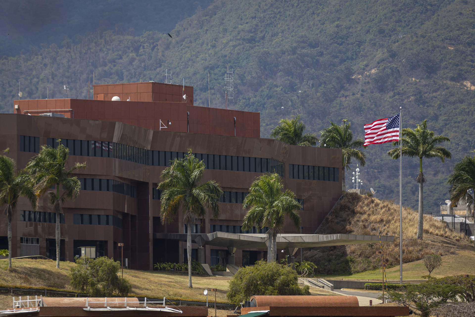 La avalancha petrolera en Venezuela pone a prueba las promesas democráticas de Trump