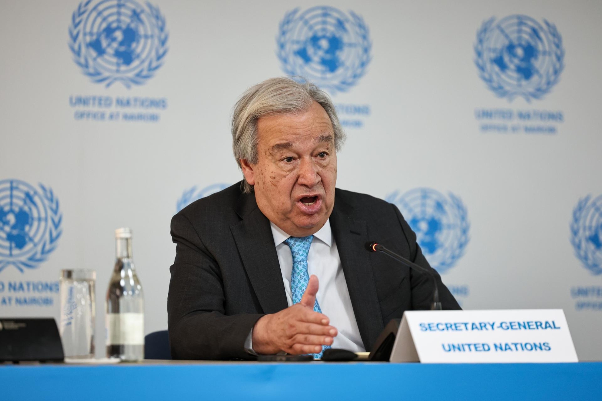 Guterres sugiere traición interna en caída de Maduro