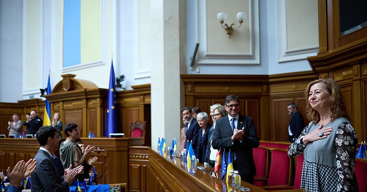 Armengol denuncia atrocidades rusas en Parlamento ucraniano