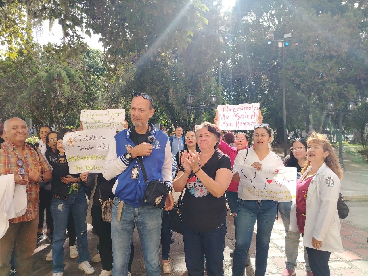 Personal sanitario en Mérida rechaza exclusión del bono prometido