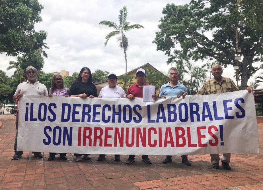 Trabajadores Universidad Carabobo reclaman bono profesional no depositado