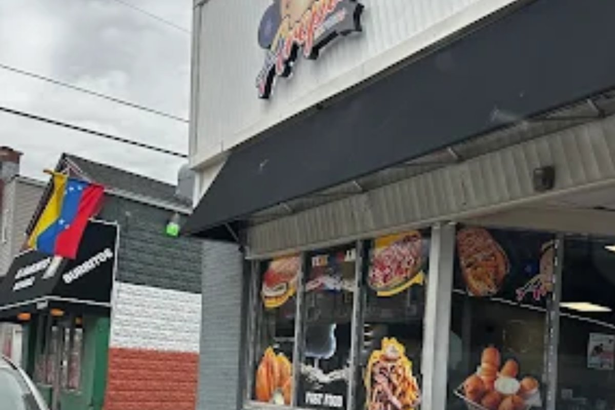 Hombre armado asaltó restaurante venezolano en Chicago