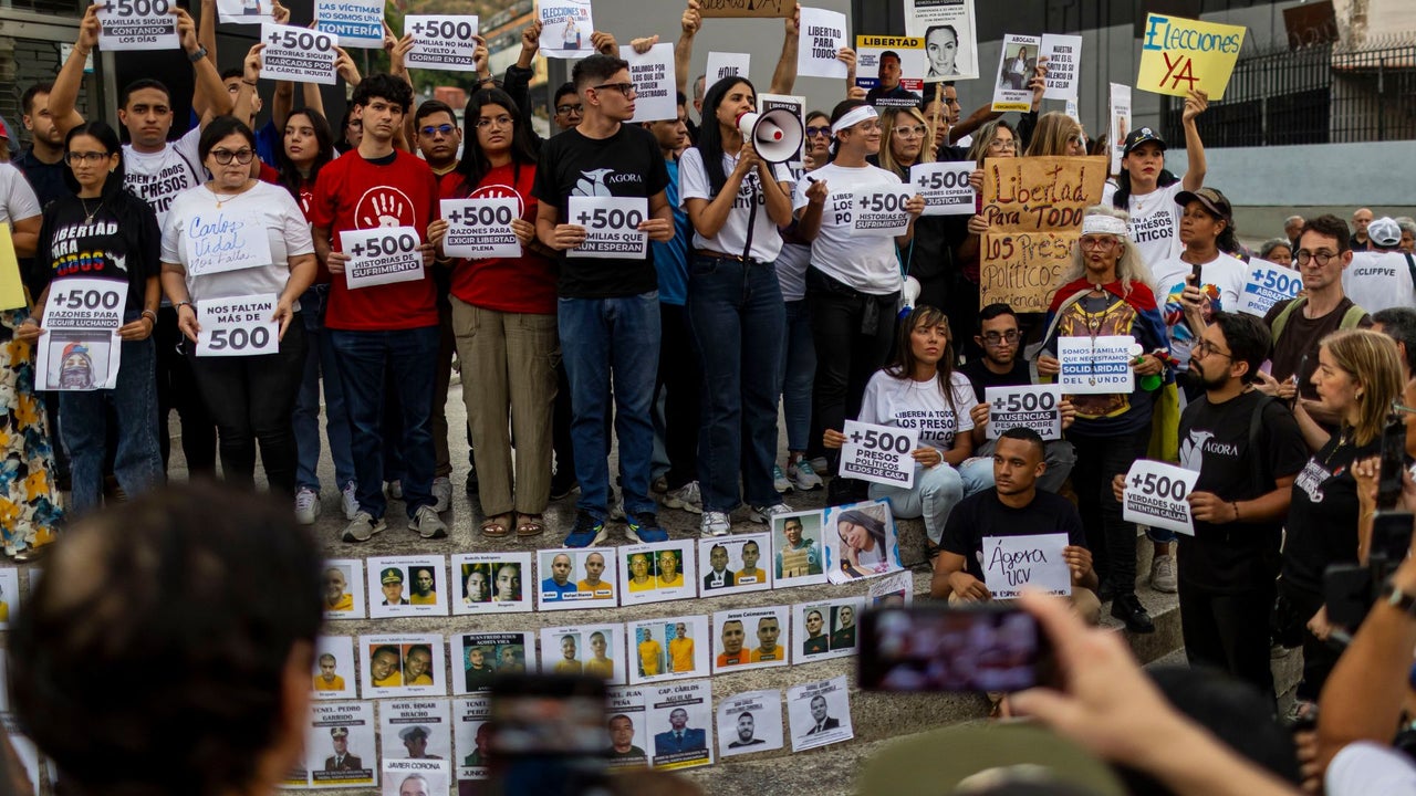 Madre de hermanos Chirinos denuncia intentos de suicidio en centros de detención venezolanos