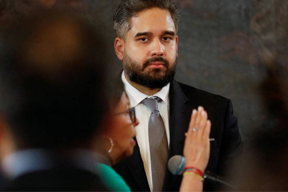 Nicolasito admite errores del chavismo en polémica entrevista