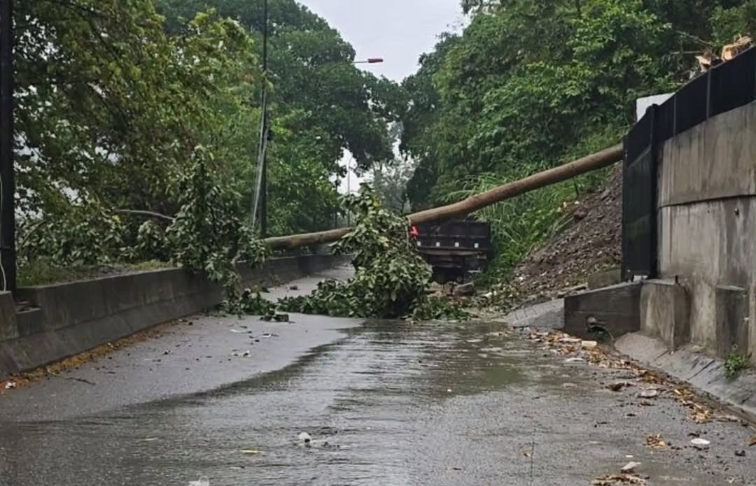 Lluvias causan afectaciones en Carabobo, Caracas y centro del país
